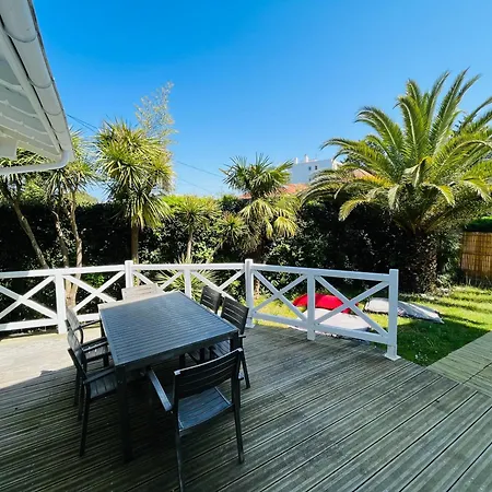 빌라 Biarritz, Castellamare, Magnifique Maison Avec Piscine *